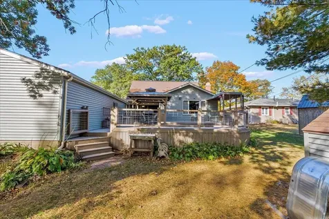 132 Desoto Avenue Waterloo IA 50701