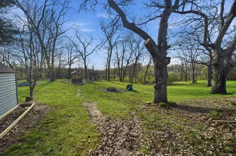 132 Desoto Avenue Waterloo IA 50701