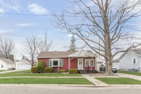 324 South Street Sumner IA 50674