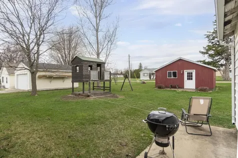 324 South Street Sumner IA 50674