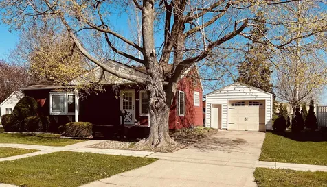 324 South Street Sumner IA 50674