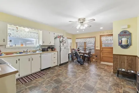 324 South Street Sumner IA 50674