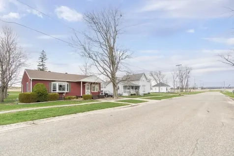 324 South Street Sumner IA 50674