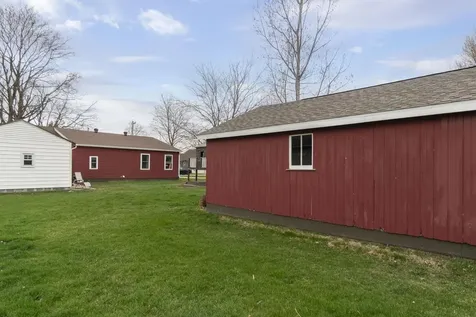 324 South Street Sumner IA 50674