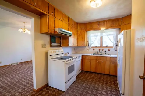 3429 Logan Avenue Waterloo IA 50703