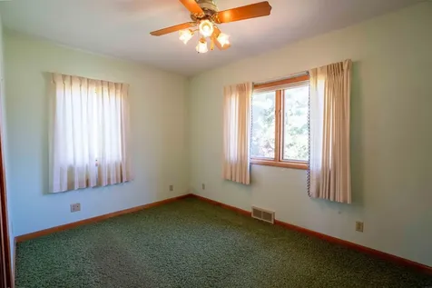 3429 Logan Avenue Waterloo IA 50703