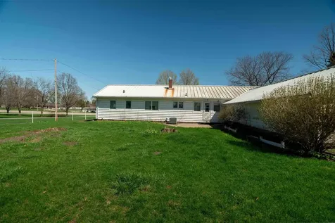 3429 Logan Avenue Waterloo IA 50703