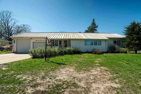 3429 Logan Avenue Waterloo IA 50703
