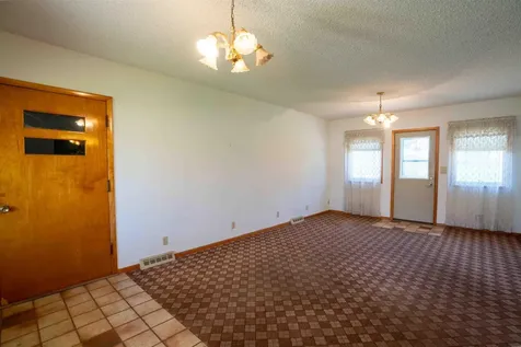 3429 Logan Avenue Waterloo IA 50703