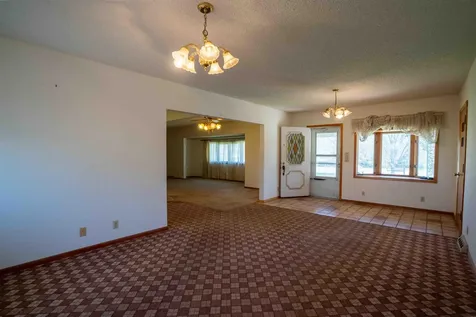 3429 Logan Avenue Waterloo IA 50703