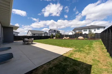 2219 Vera Way Cedar Falls IA 50613