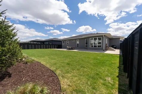 2219 Vera Way Cedar Falls IA 50613