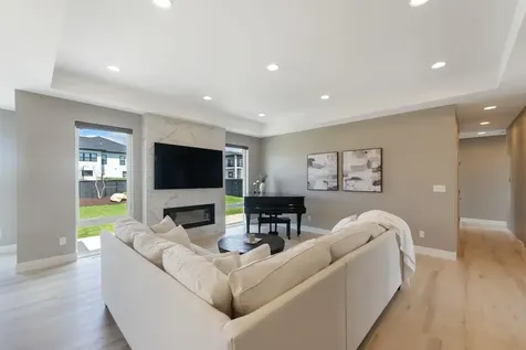 2219 Vera Way Cedar Falls IA 50613