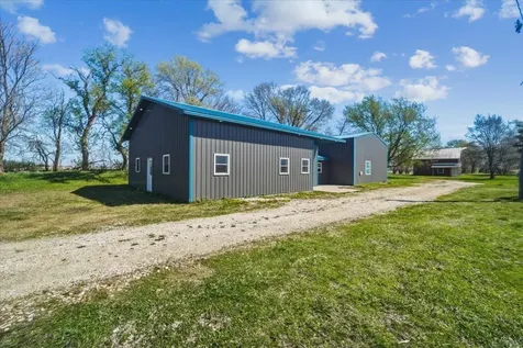 27186 County Highway S33 Hubbard IA 50122