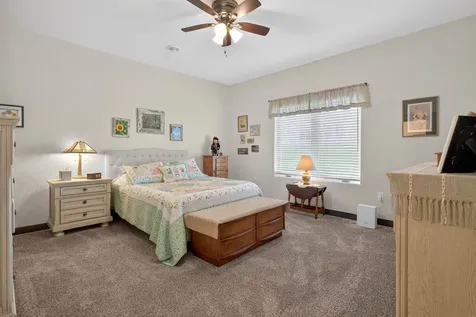 455 Autumn Lane Cedar Falls IA 50613