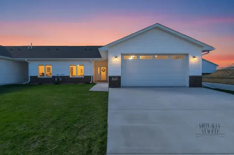 455 Autumn Lane Cedar Falls IA 50613
