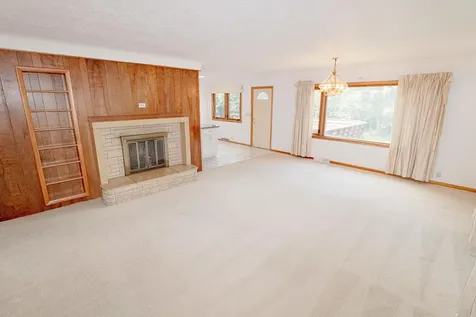 1126 Rachael Street Waterloo IA 50701