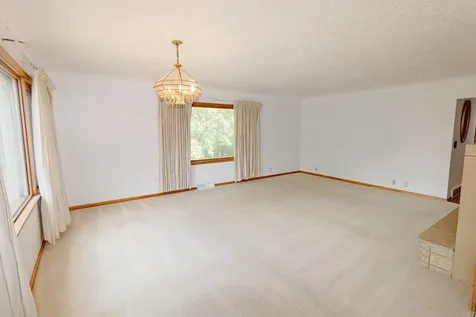 1126 Rachael Street Waterloo IA 50701