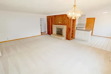 1126 Rachael Street Waterloo IA 50701