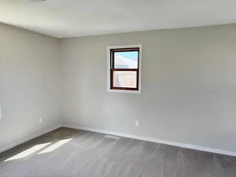 309 Elaine Drive Waterloo IA 50707