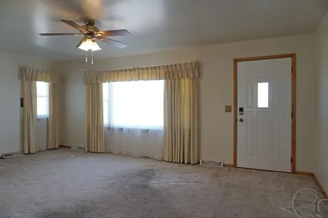 2075 Quail Avenue Charles City IA 50616
