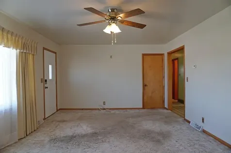 2075 Quail Avenue Charles City IA 50616