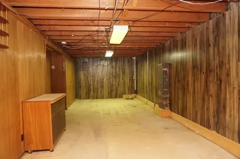 2075 Quail Avenue Charles City IA 50616