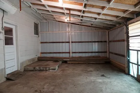 2075 Quail Avenue Charles City IA 50616