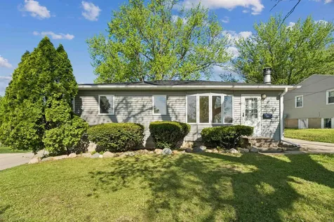 940 Littlefield Road Waterloo IA 50701