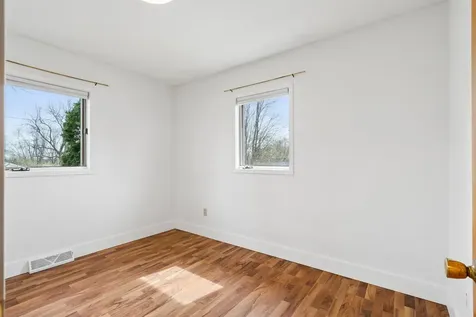 940 Littlefield Road Waterloo IA 50701