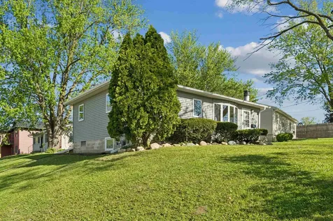 940 Littlefield Road Waterloo IA 50701