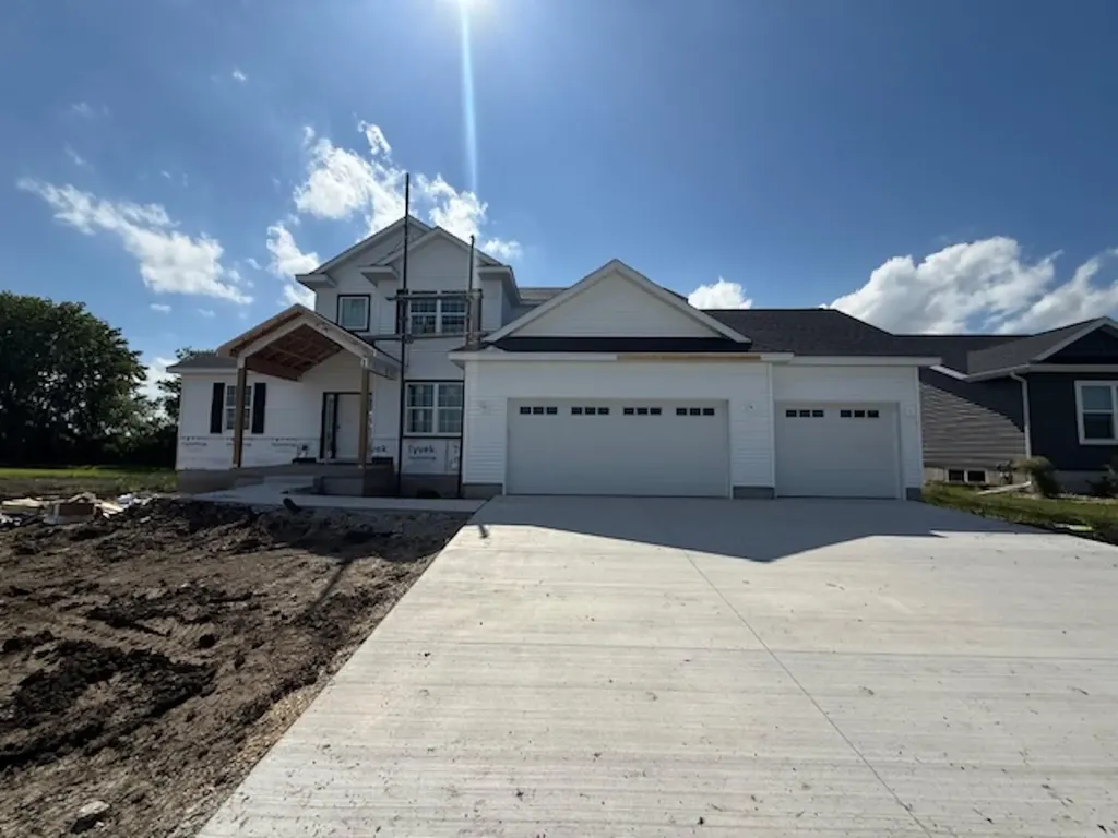 5429 Fernwood Drive Cedar Falls IA 50613