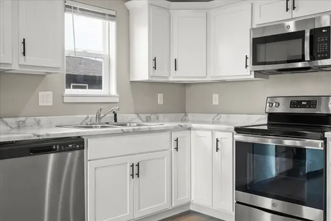 4310 S Mourning Dove Drive Waterloo IA 50702