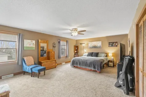 106 W 5th Street Sumner IA 50674