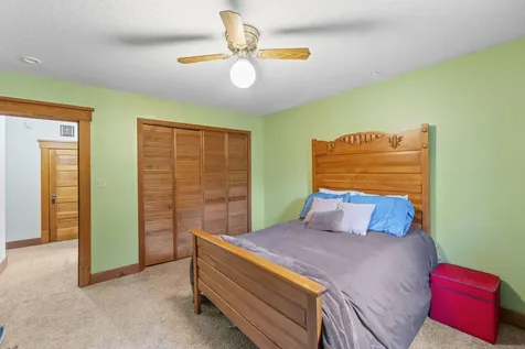 106 W 5th Street Sumner IA 50674
