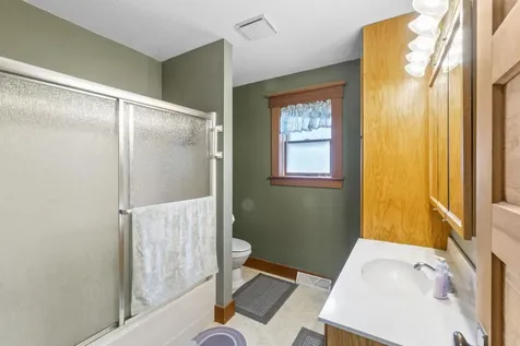106 W 5th Street Sumner IA 50674