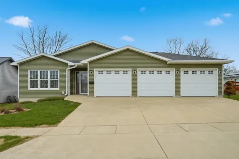 303 S Chestnut Street Edgewood IA 52042