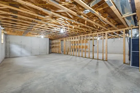 303 S Chestnut Street Edgewood IA 52042