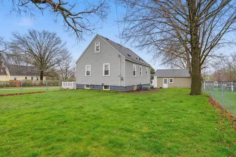 1102 Ohio Street Waterloo IA 50702