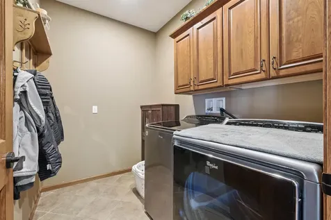 1828 160th Avenue Manchester IA 52057