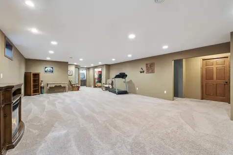 1828 160th Avenue Manchester IA 52057