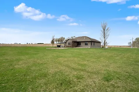 1828 160th Avenue Manchester IA 52057