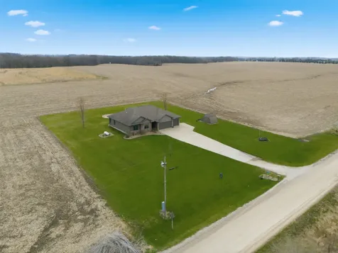 1828 160th Avenue Manchester IA 52057