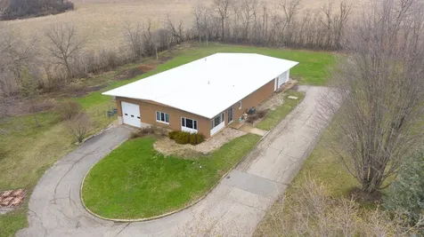 521 Sunset Place Charles City IA 50616