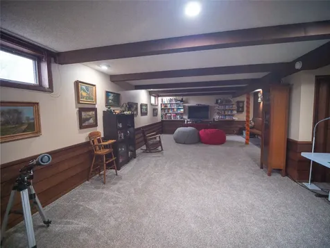 521 Sunset Place Charles City IA 50616