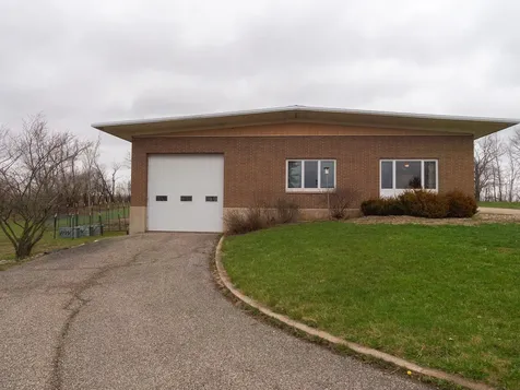 521 Sunset Place Charles City IA 50616