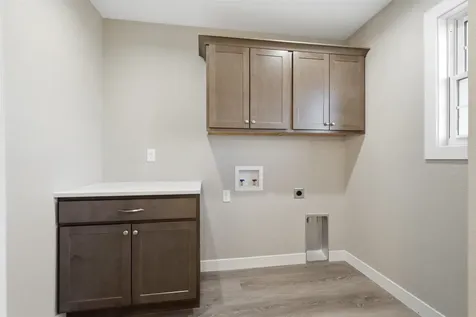 1303 Max Drive Manchester IA 52057