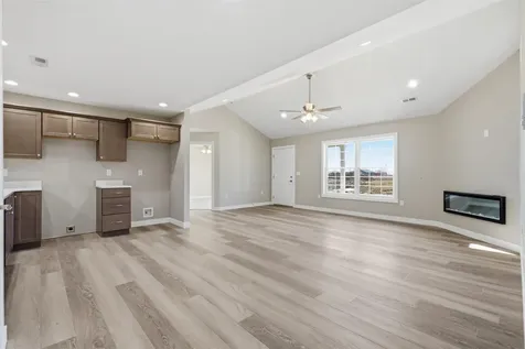 1303 Max Drive Manchester IA 52057
