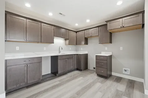 1303 Max Drive Manchester IA 52057
