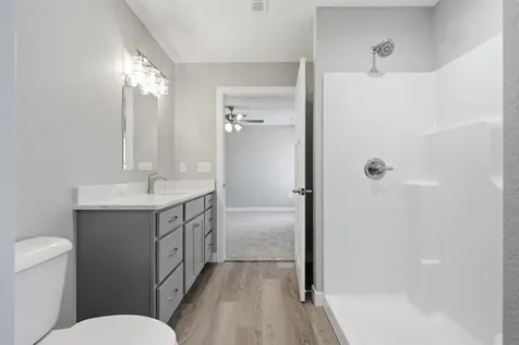 1301 Max Drive Manchester IA 52057